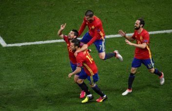 دیدار تیم ترکیه و اسپانیا