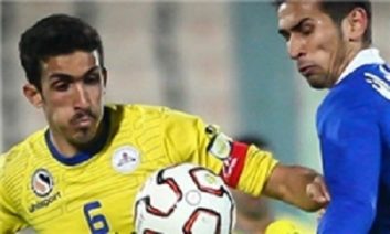 علیرضا عزتی