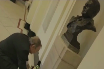 مجسمه محمد علی کلی