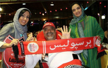 پرستو صالحی