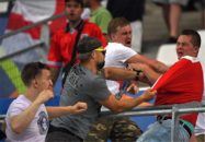 درگیری هواداران روسیه و انگلیس