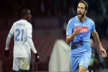 مهاجم ناپولی