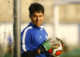 دروازه بان تیم استقلال