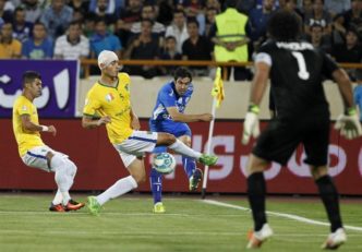 استقلال و صنعت نفت - پنالتی مشکوک صنعت نفت