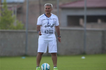 استقلال - محمد خرمگاه