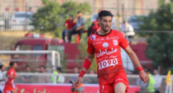 سعید آقایی مدافع تیم فوتبال تراکتورسازی