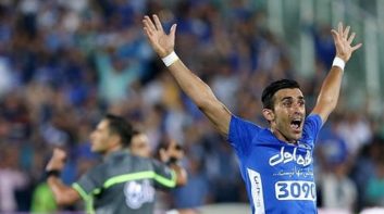 بختیار رحمانی هافبک استقلال