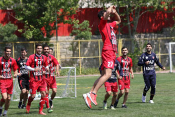 سرخپوشان - پرسپولیس
