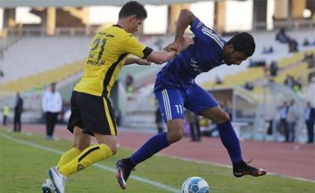 رحیم زهیوی مهاجم تیم فوتبال استقلال خوزستان