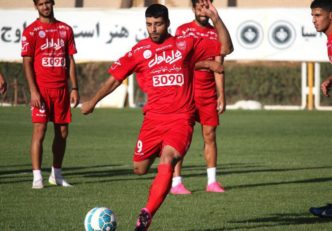 مهدی طارمی آقای گل فصل گذشته لیگ برتر - بازیکن پرسپولیس