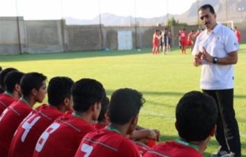 ملی پوشان نوجوان