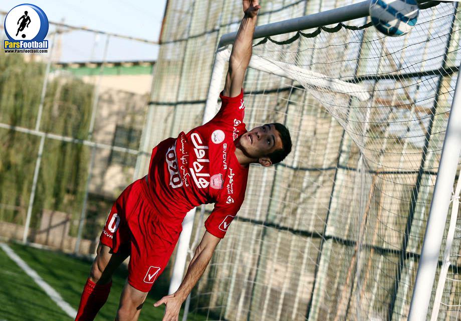 فرشاد احمدزاده