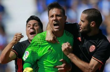 دیگو آلوس دروازه بان رکوردشکن والنسیا