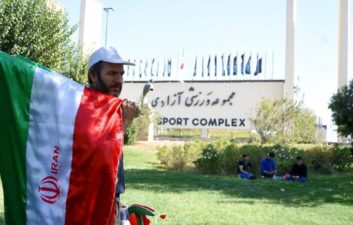 هواداران در ورزشگاه آزادی
