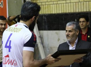 تیم والیبال پیکان