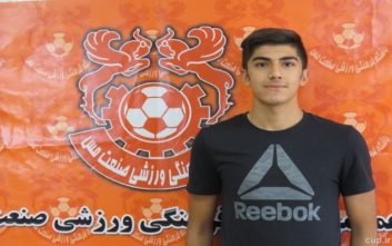 فروتن باقریان