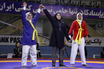 کشتی بانوان