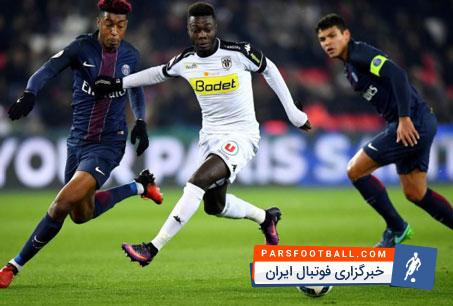 نیکولاس په په