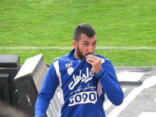 استقلال - روزبه چشمی - حسین کریمى