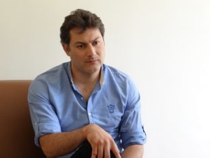 هادی طباطبایی