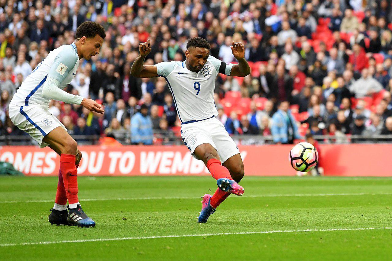 کلیپی از خلاصه بازی تیم ملی انگلیس و لیتوانی از بازی های مقدماتی جام