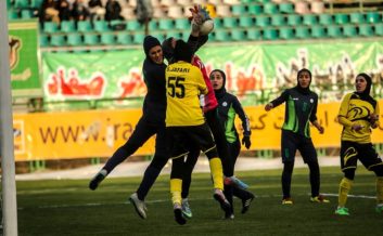 فوتبال بانوان