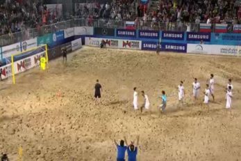 فوتبالیست‌های ساحلی