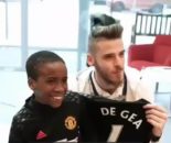 ملاقات یک پسربچه معلول طرفدار منچستریونایتد با ستاره های این تیم