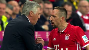 عکس العمل آنجلوتی سرمربی بایرن مونیخ در هنگام تعویض ریبری