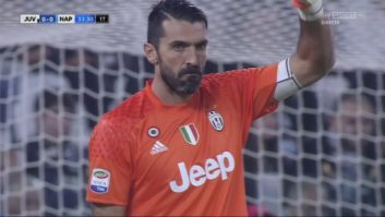 عملکرد بوفون دروازه بان یوونتوس در دیدار برابر ناپولی