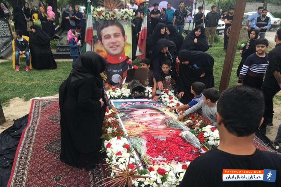 مهرداد اولادی