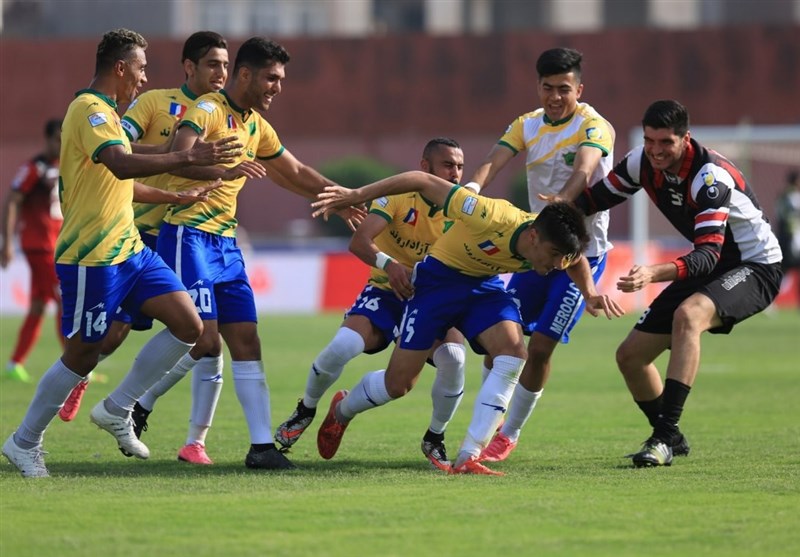 صنعت نفت آبادان - صنعتنفت آبادان و پرسپولیس - حکیم نصاری - علی عیسیزاده