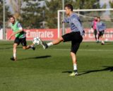 همکاری هوایی دیدنی بازیکنان رئال مادرید در تمرینات