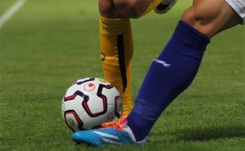 جام‌حذفی - لالیگا - یوری چلاک - لیگ هفدهم - لیگ برتر - فوتبال - استقلال - فریبرز محمودزاده - کمیته اخلاق - پرسپولیس - لیگ مالزی - فدراسیون فوتبال - سازمان لیگ - پرسپولیس