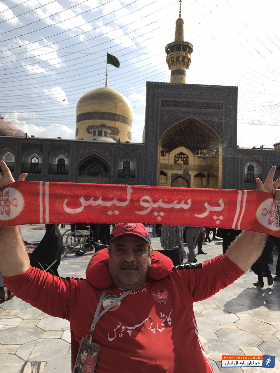 حضور موسی سلامت بر مزار پدر یاسر اشراقی