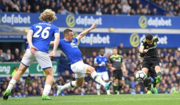 چلسی صدرنشین با 3 گل میزبانش اورتون را شکست داد