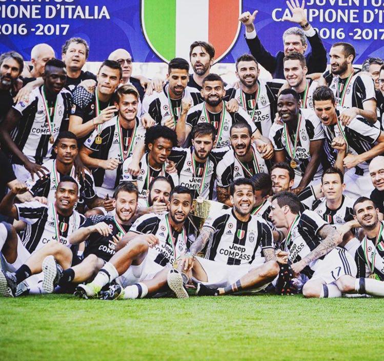 جشن قهرمانی یوونتوس در فصل 2017-2016