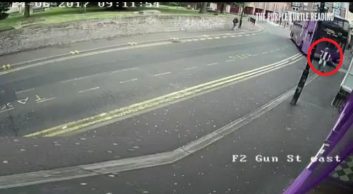 تصادف وحشتناک با اتوبوس