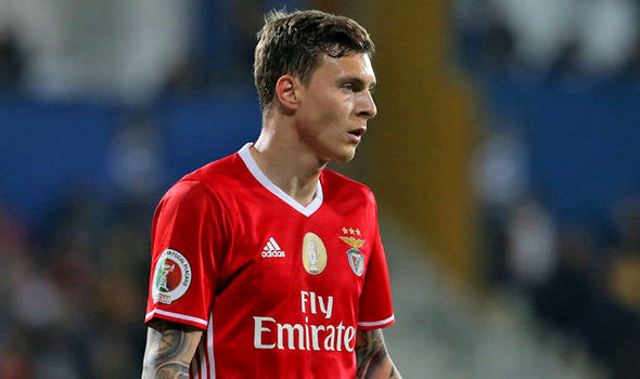 منچستریونایتد موفق به جذب لیندولف شد