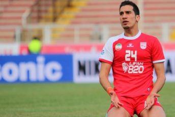 حاتمی با تراکتورسازی تمدید کرد