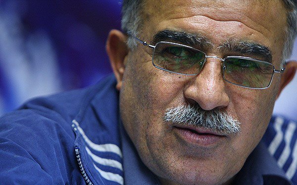 روشن : منصوریان را در سمت دستیار مربی خارجی استقلال قرار دهید