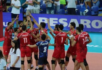 برد والیبال ایران مقابل لهستان