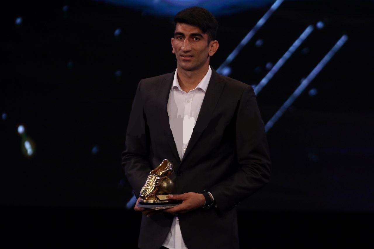 بیرانوند عنوان دروازه بان برتر فصل گذشته