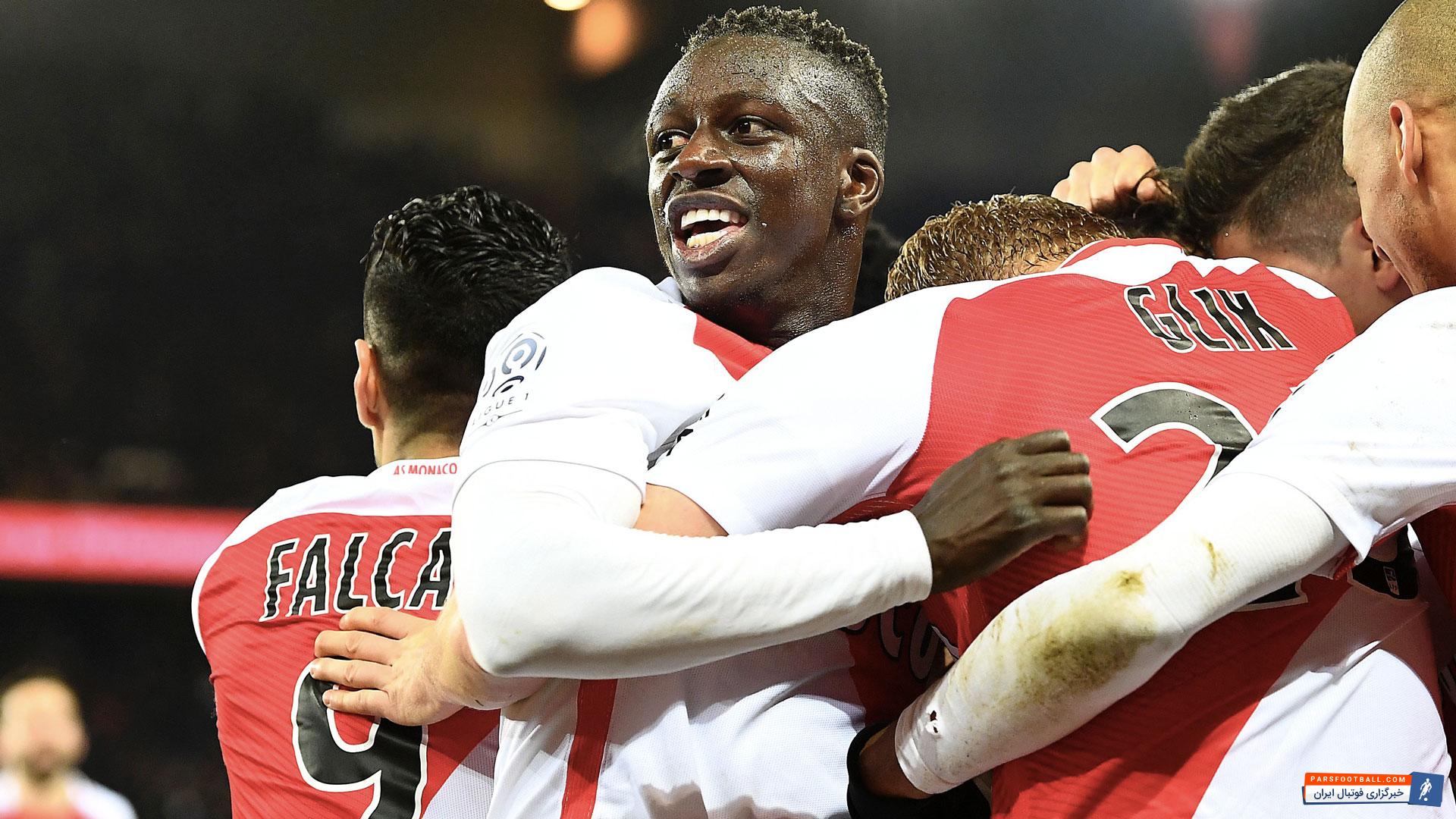 مندی در استانه پیوستن به منچسترسیتی