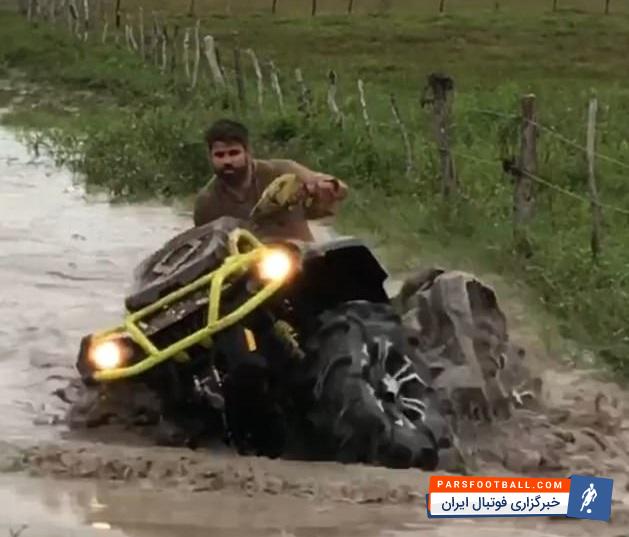 کاستا مهاجم چلسی در تعطیلات