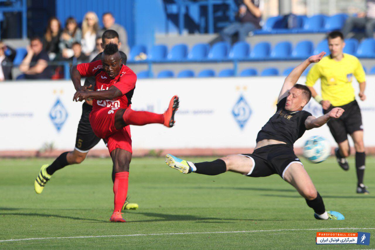 گلزنی منشا برای پرسپولیس