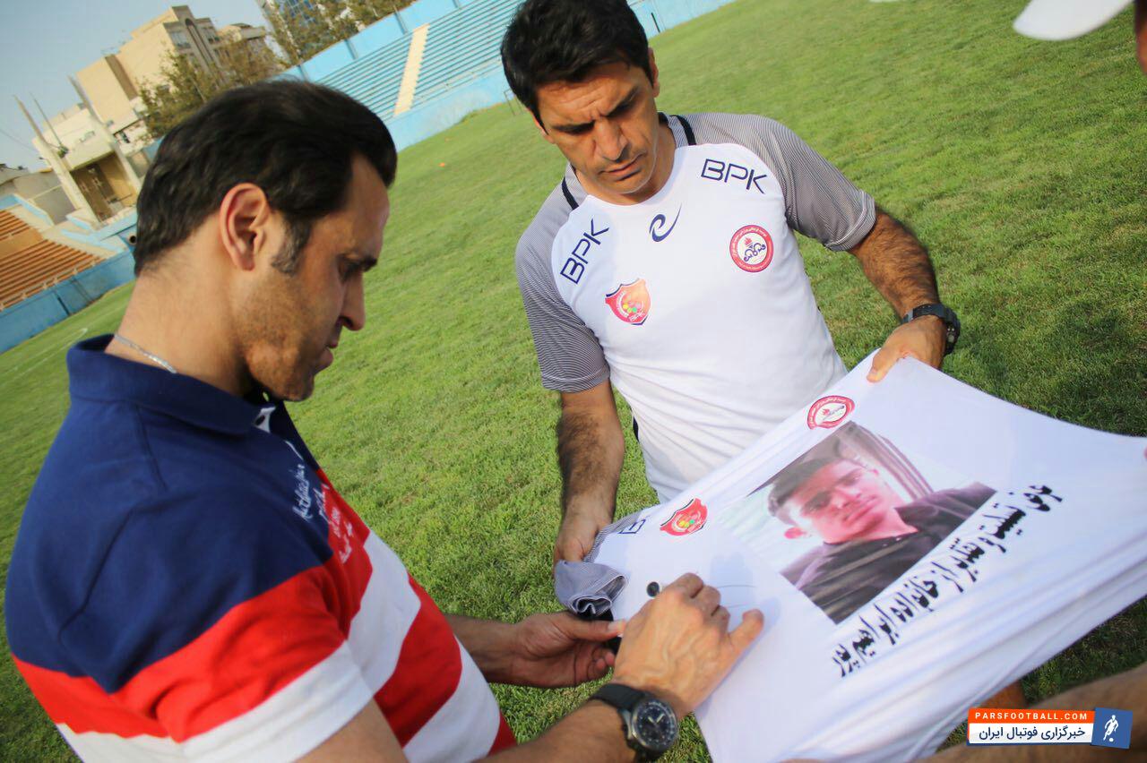 حرکت ارزشمند علی کریمی برای خانواده ابراهیم پور