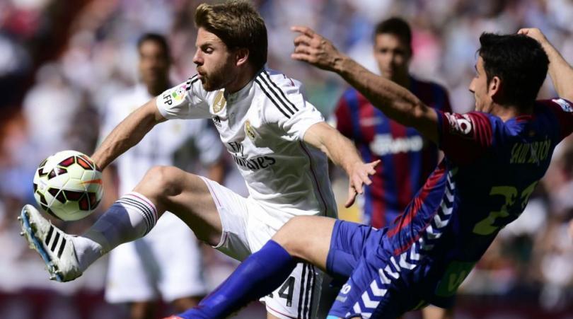 بارسلونا به دنبال جذب ایارامندی