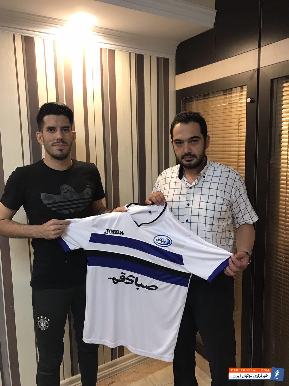 کیوان وحدانی