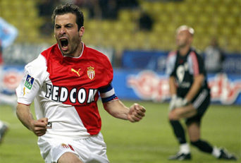 لودویک ژولی مهاجم پیشین بارسلونا